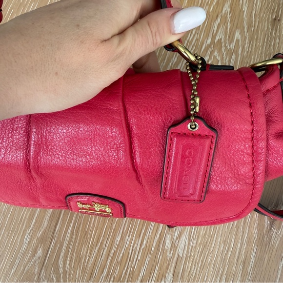 Coach Pink Leather Crossbody Bag Gold Hardware - Picture 7 of 15